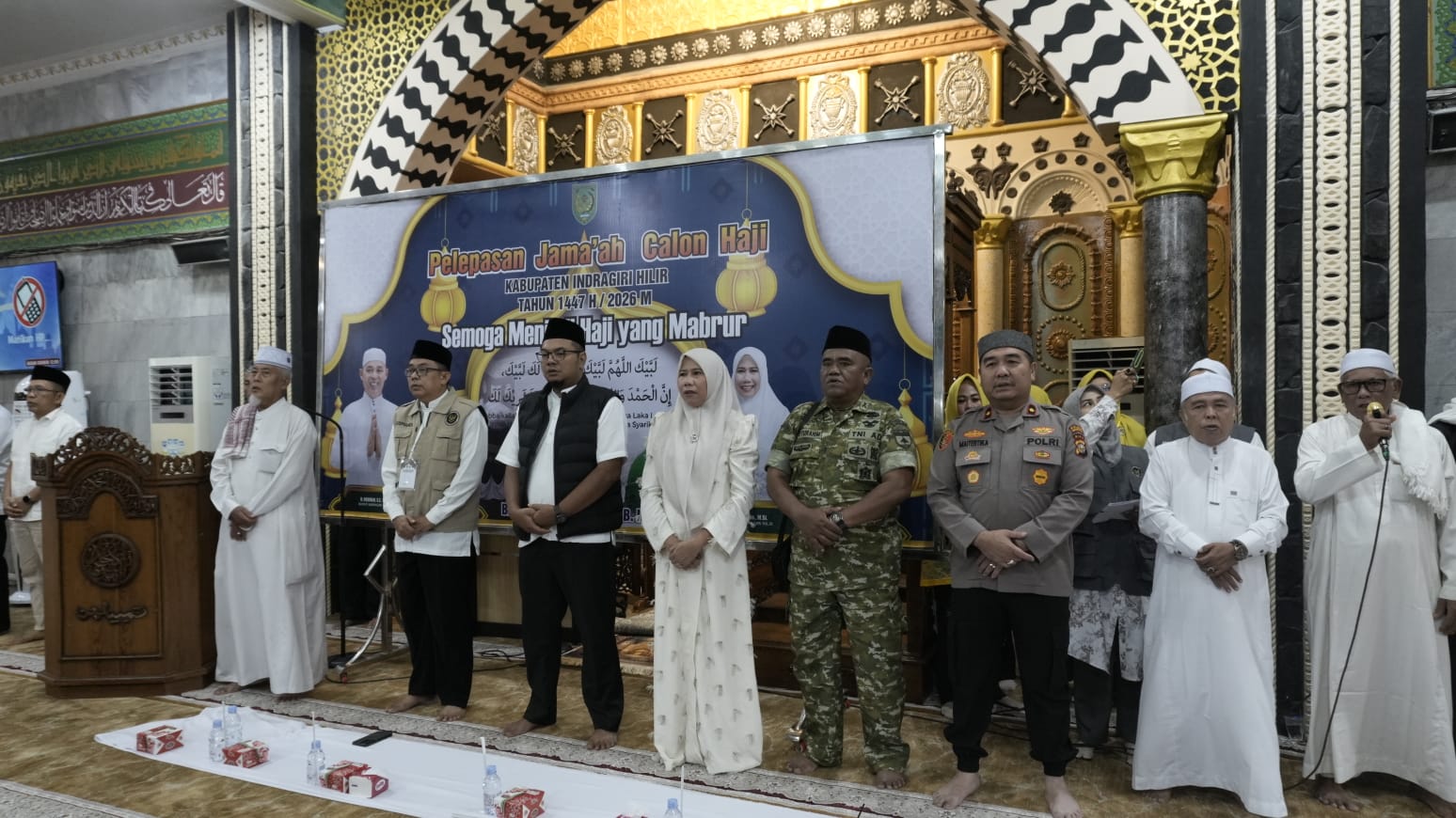 Wabup Lepas Keberangkatan Jamaah Haji Kloter 11, Doa dan Harapan Mengiringi dari Tanah Inhil