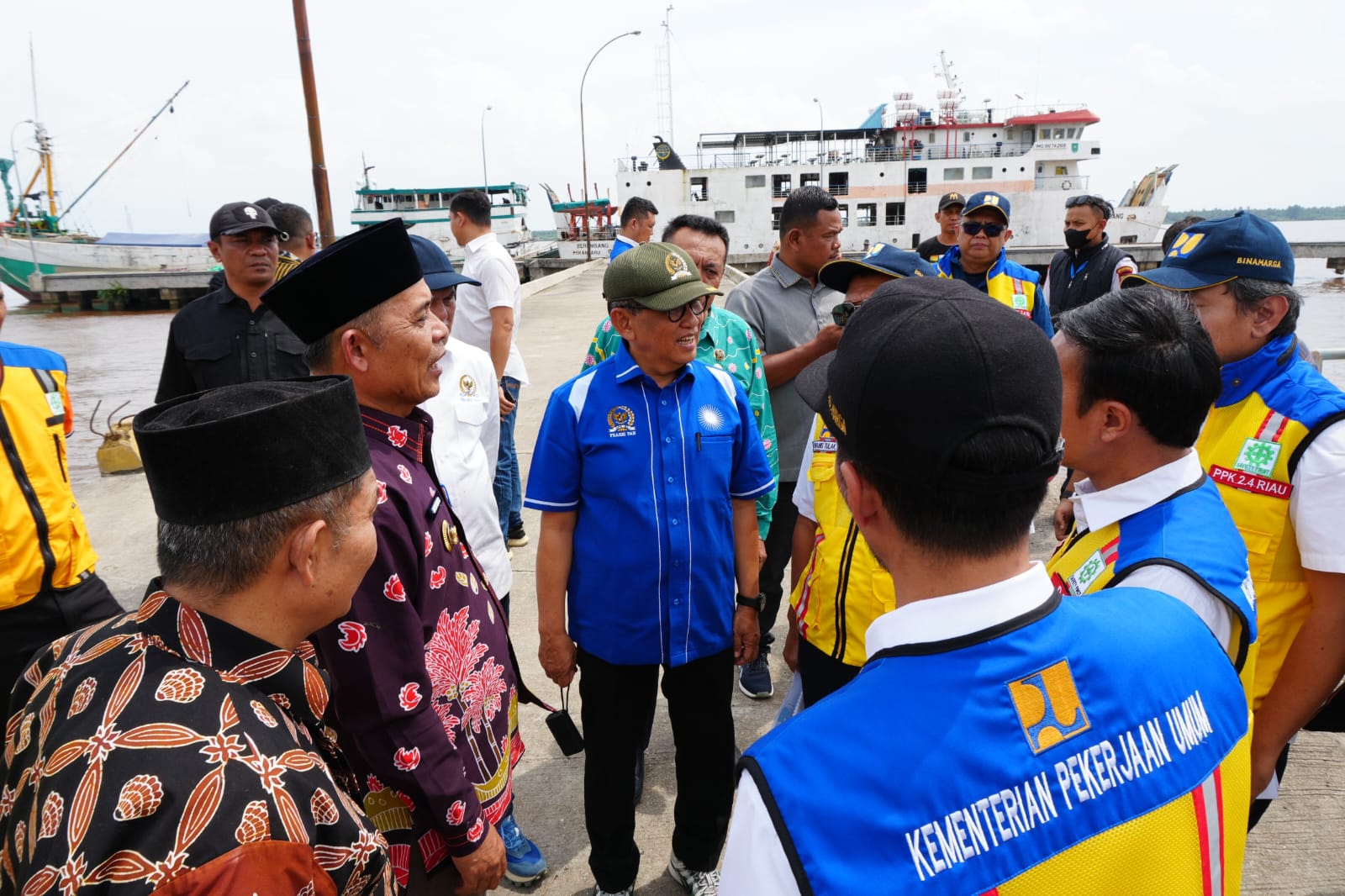 Bupati Inhil dan DPR RI Turun Lapangan Pastikan Progres Jalan Terusan Mas dan Pelabuhan Parit 21